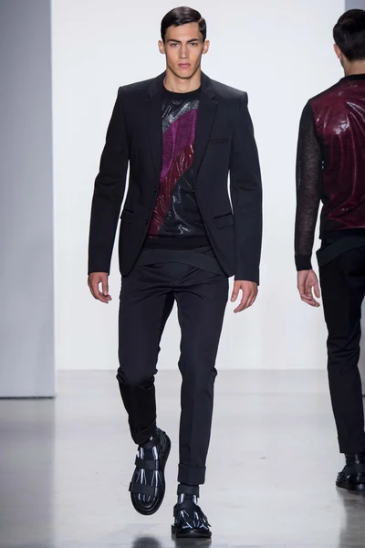 Look 9